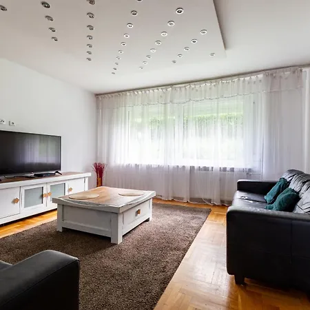 Glowna Spacious By Bookinghost Appartamento