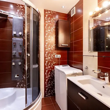 Appartamento Glowna Spacious By Bookinghost