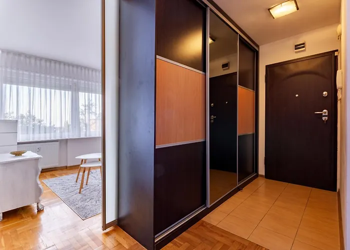 Appartamento Glowna Spacious By Bookinghost *